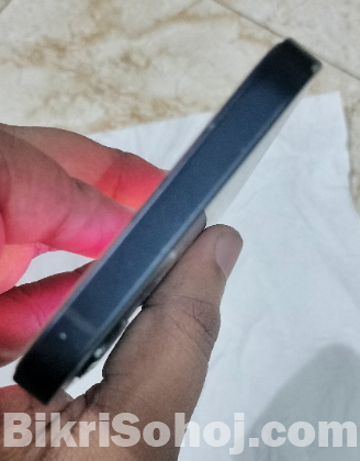 I phone 12 Super fresh